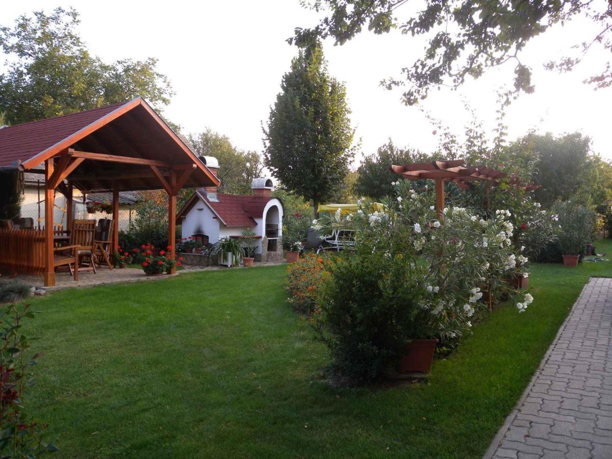 Apartment In Balatonlelle/Balaton 19048 Balatonboglar Ngoại thất bức ảnh